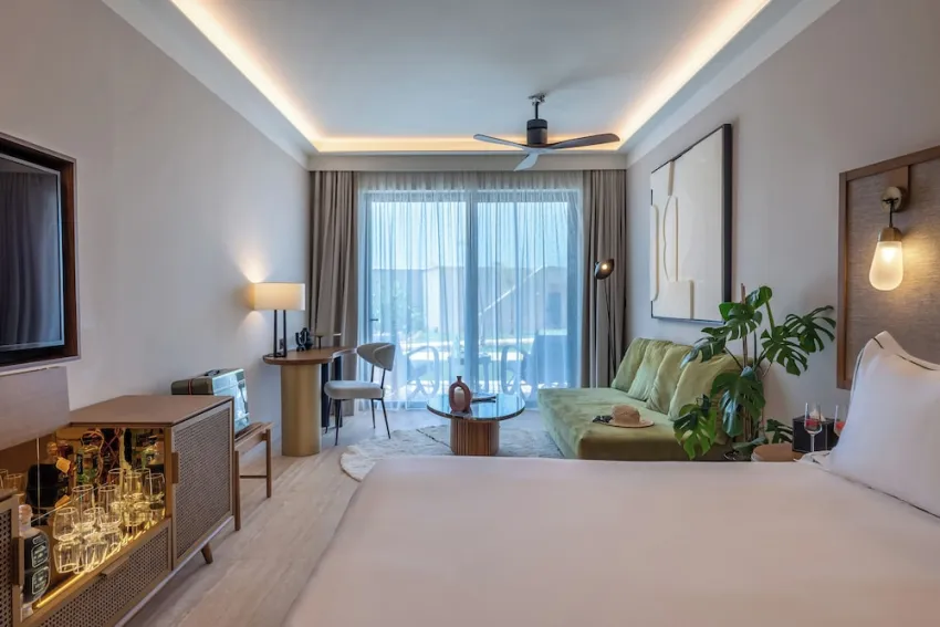 Isla Brown Chania Resort, Curio Collection by Hilton 5*-7