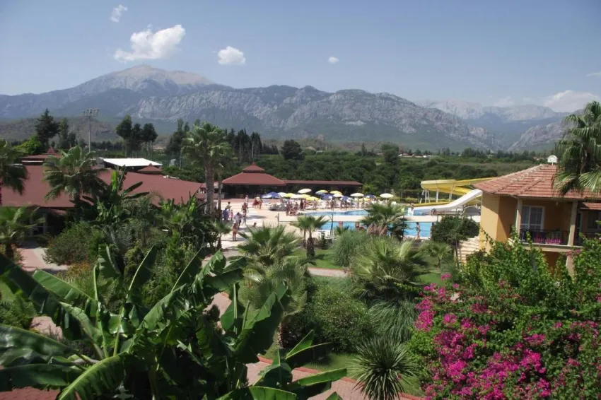 GRAND MIRAMOR HOTEL  4*-13