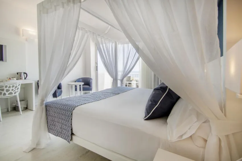 Catalonia Del Mar 4*-25