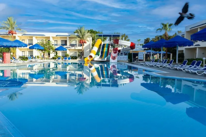 CATARACT RESORT  4*-9
