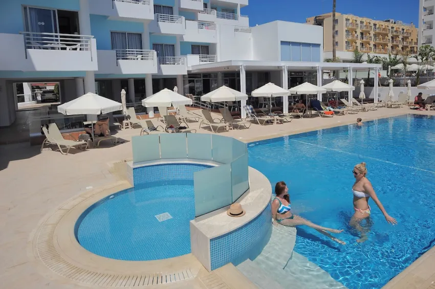 Limanaki Beach Hotel & Suites 3*-14