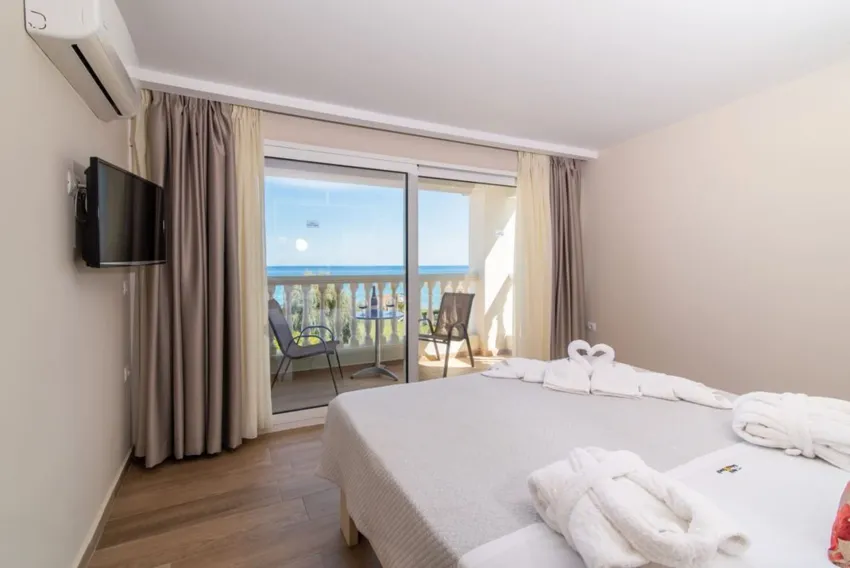 Belussi Beach Hotel 4*-6