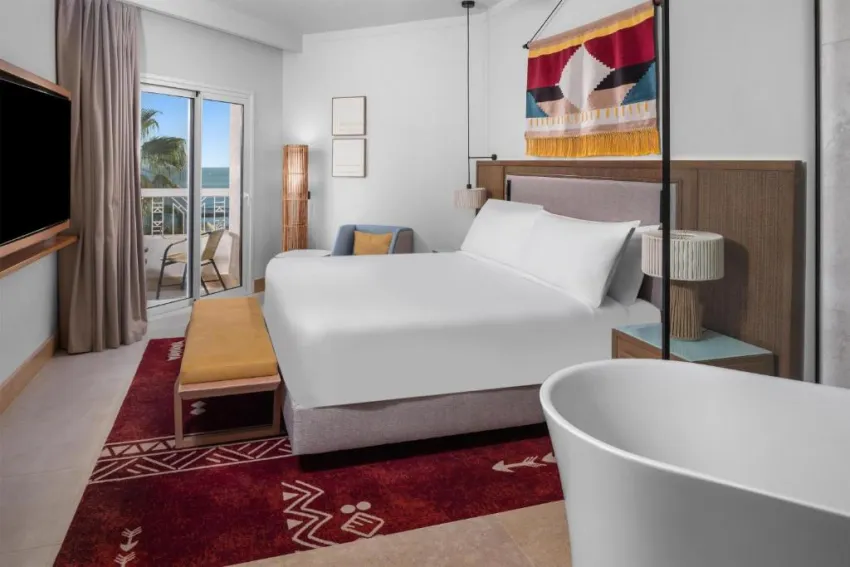 DOUBLETREE BY HILTON SHARM BAY RESORT BEACH SIDE  4*-79