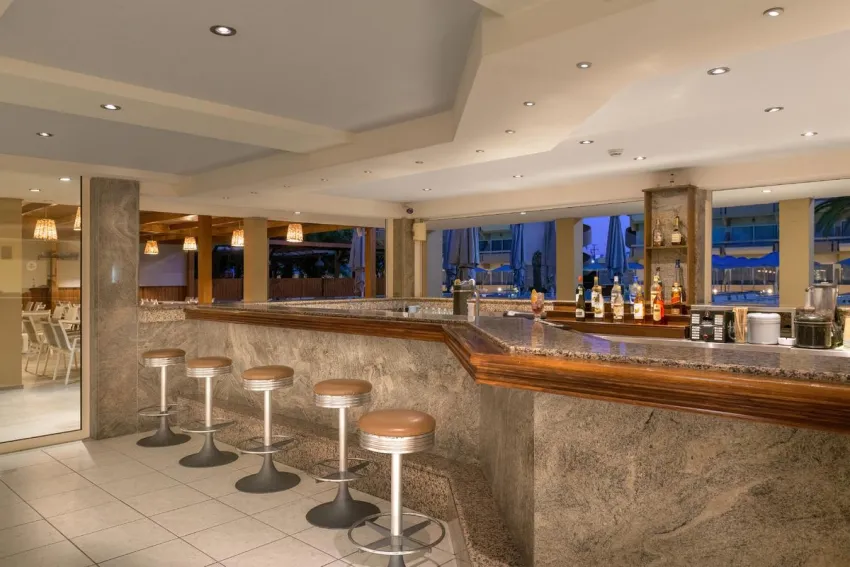 Sun Beach Resort 4*-48