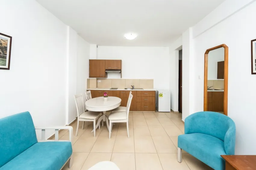 Flora Hotel Apartments 2*-15