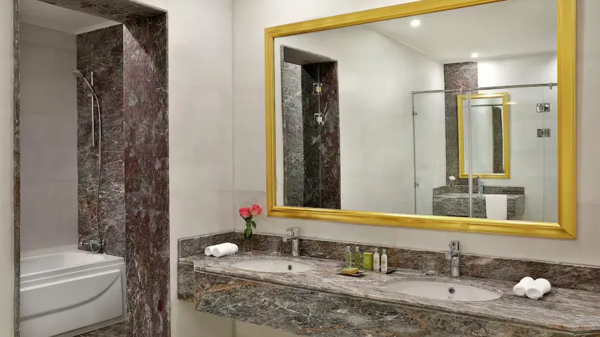 Hilton Plaza Hurghada 5*-9