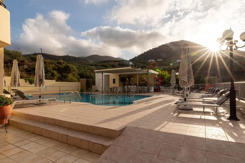 Elpis Studios and Apts 2*-16