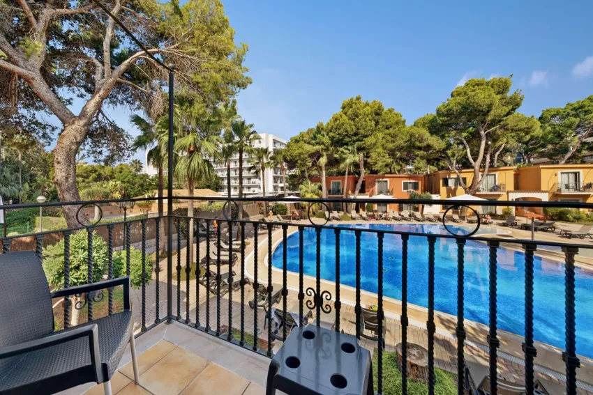 Occidental Playa de Palma 4*-18