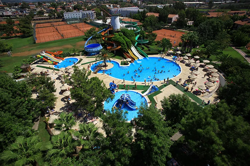 Starlight Resort Hotel 5*-165