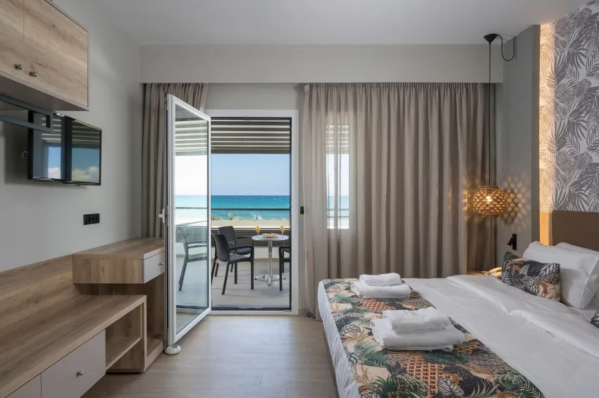 Mare Blue and Suites 4*-5