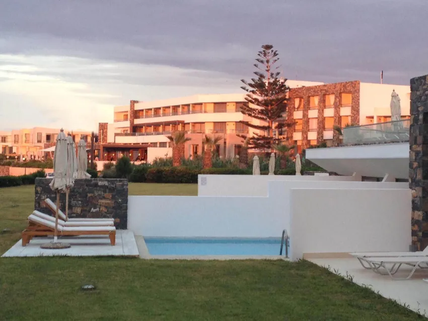 The Island Hotel 5*-1