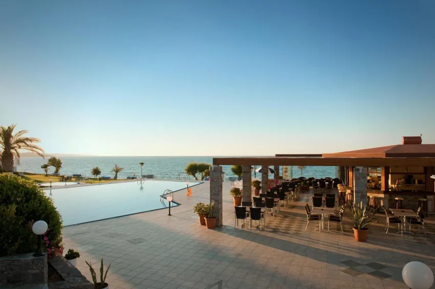 Ariadne Beach 4*-5