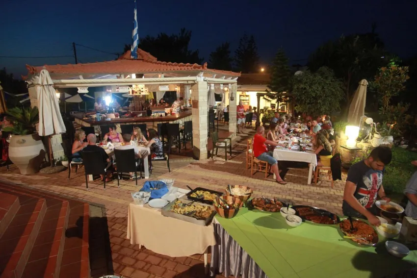 Nikos Apartments 3*-9