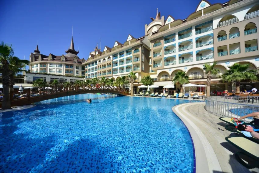 SIDE CROWN PALACE  5*-2
