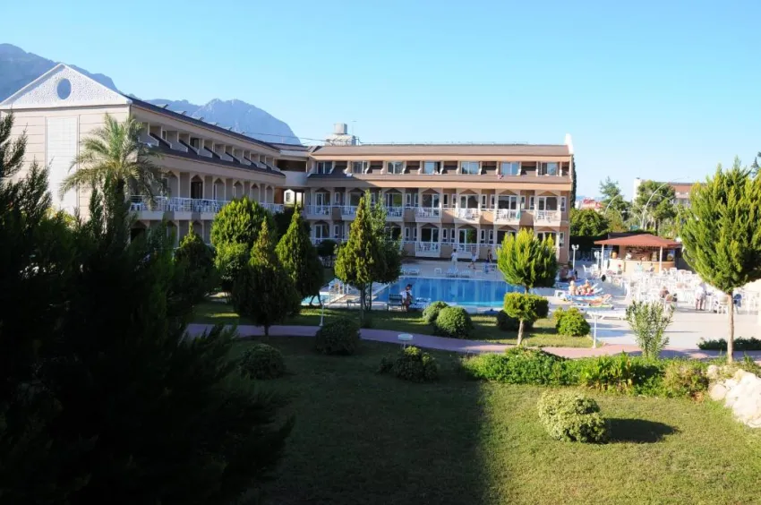ARES DREAM HOTEL  4*-4