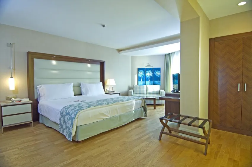 RAMADA PLAZA BY WYNDHAM ANTALYA  5*-9