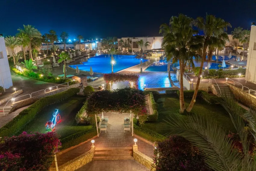 Sharm Reef Resort 4*-5