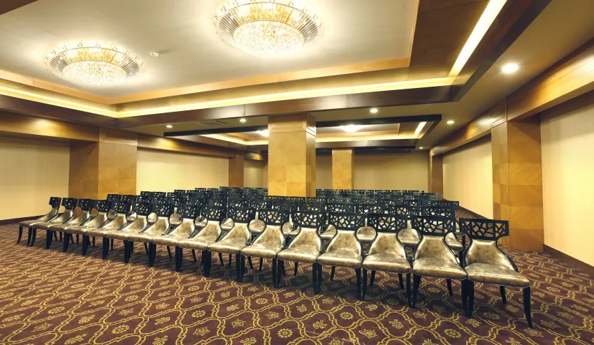 Royal Alhambra Palace 5*-8