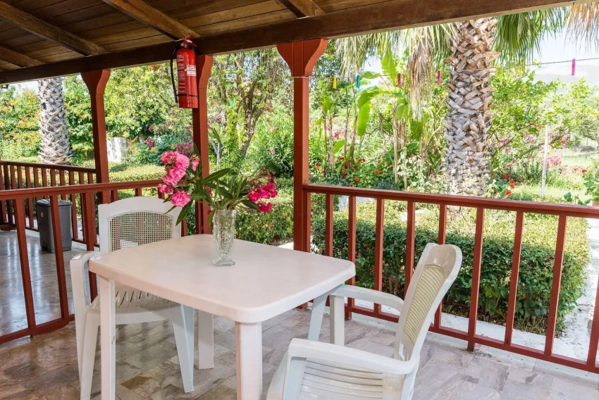 Roussas Studios and Apartments 3*-13