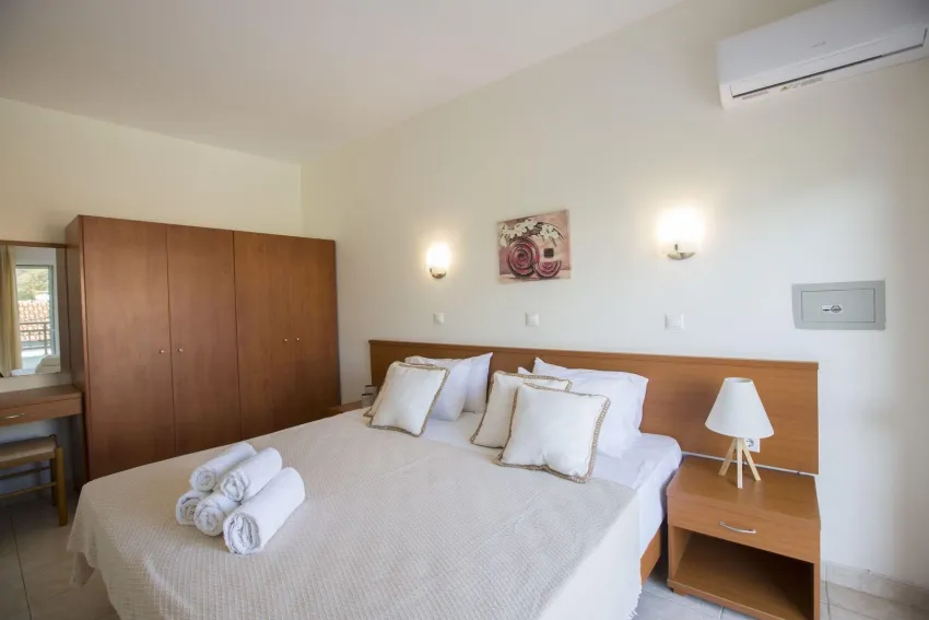 Tsambikos Apartments 3*-11