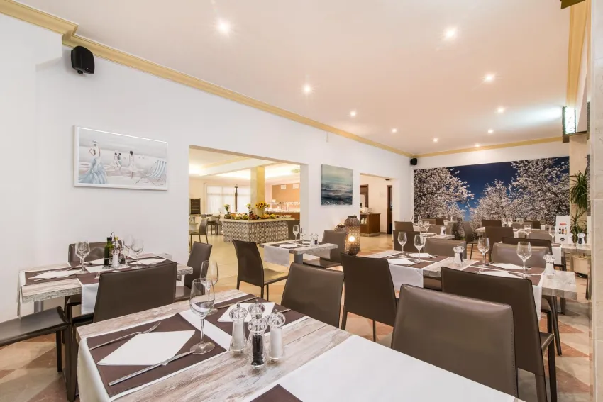 Baviera Hotel 4*-10