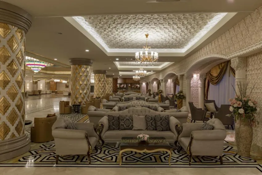 ROYAL ALHAMBRA PALACE  5*-47