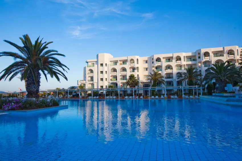 EL MOURADI MAHDIA  4*-30