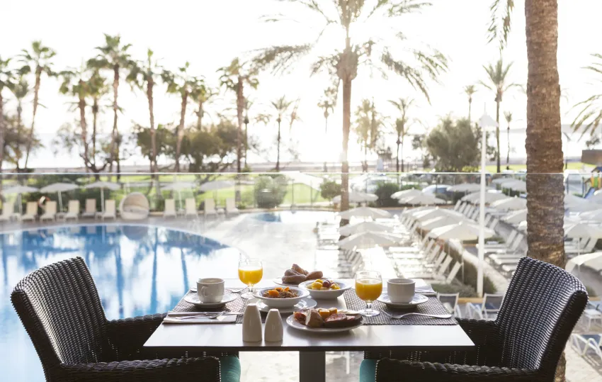 CM Castell De Mar 4*-37