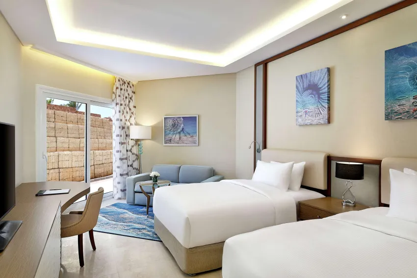 Hilton Plaza 5*-213