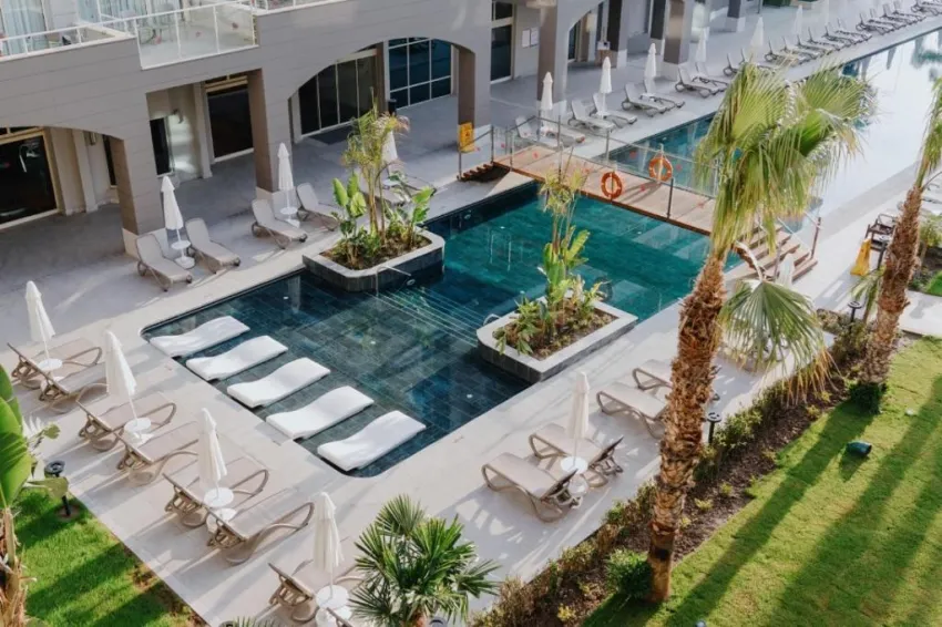 AKRA KEMER (EX. KEMER BARUT COLLECTION)  5*-33