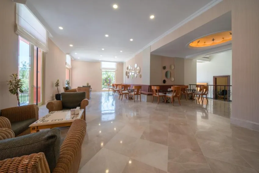 THE NORM ORIENTAL  5*-26