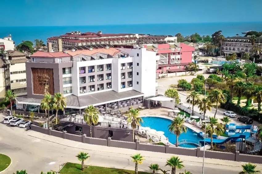 ISTANBUL BEACH HOTEL  4*-1