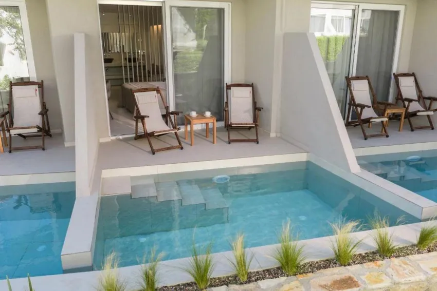 Golden Coast Suites 4*-7