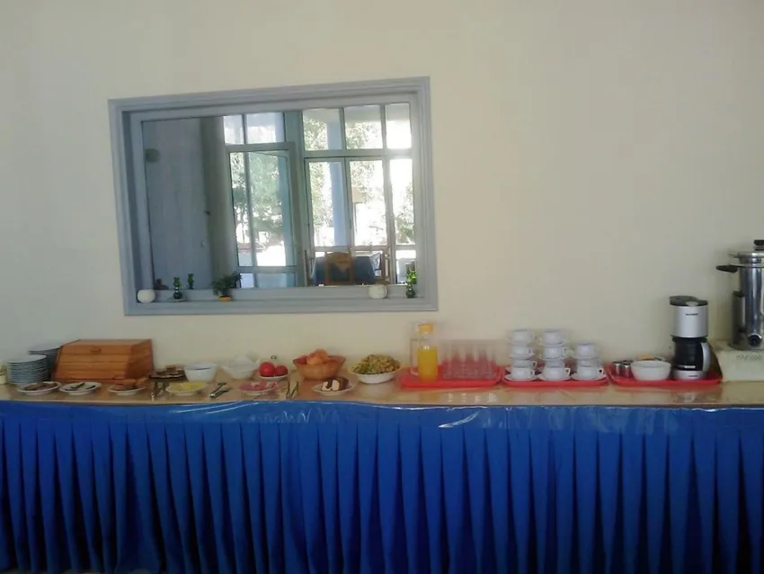 Eleni Palace Apts 3*-5