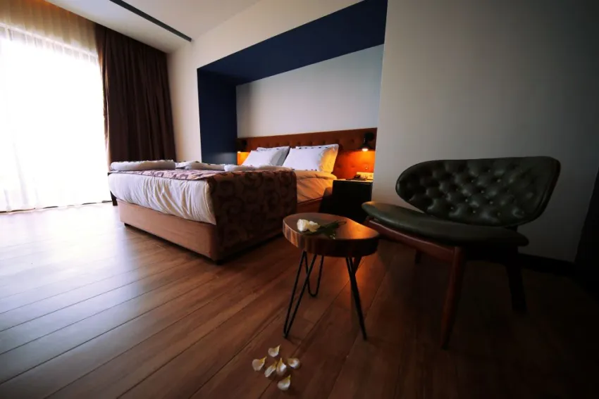 SEY BEACH HOTEL & SPA  4*-10