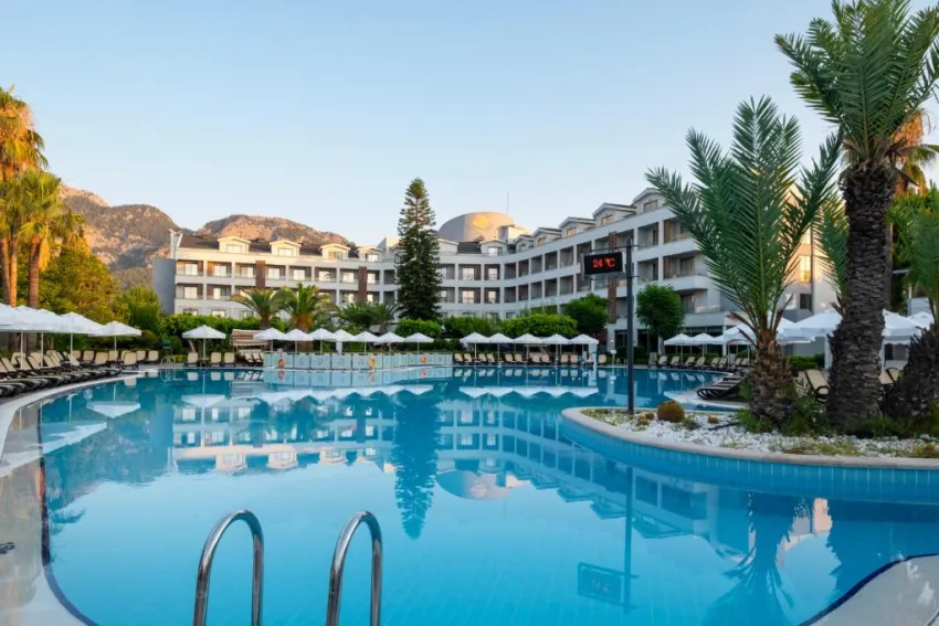 FAME RESIDENCE GOYNUK  4*-71