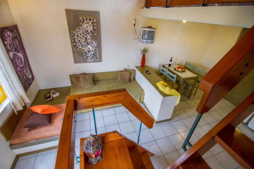 Lycasti Maisonettes 2*-19