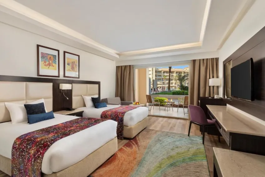 PICKALBATROS WHITE BEACH RESORT  5*-25