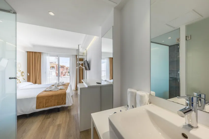 Hotel Triton Beach 4*-68