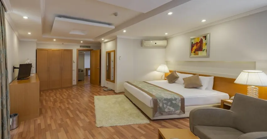 Crystal Admiral Aqua Collection 5*-30