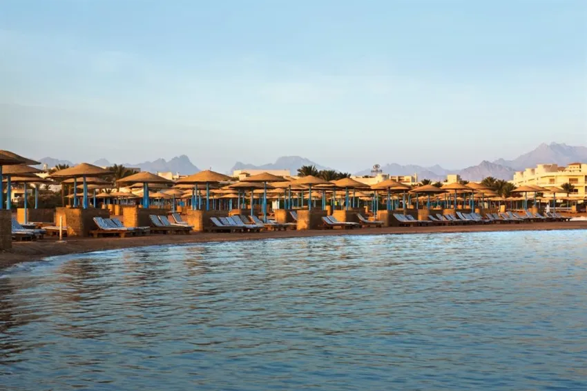 LONG BEACH RESORT  4*-42