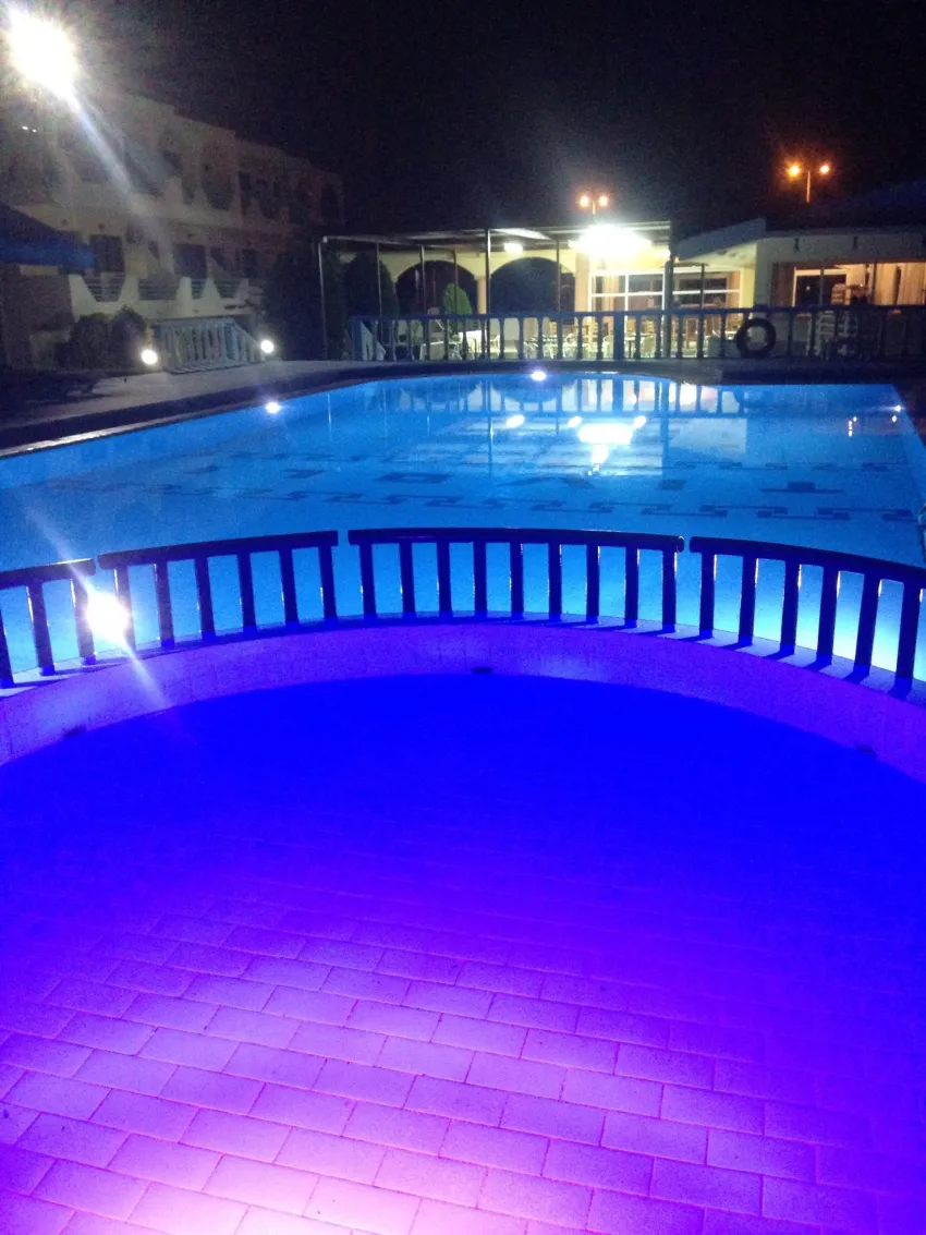 Tivoli Hotel and Apartments 3*-18