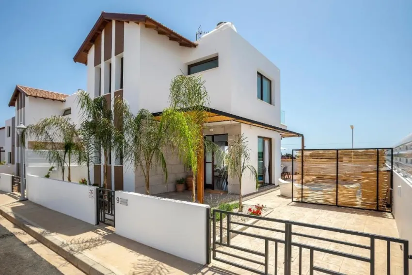 CHRIS LE MARE GOLD LUXURY VILLA 3*-1