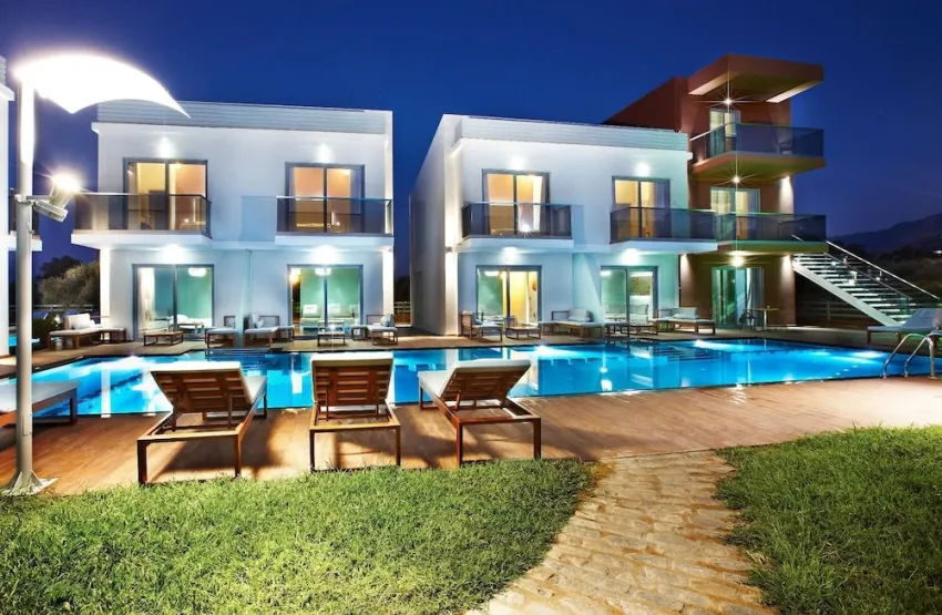 Anna's House & Sunday Beach 4*-6