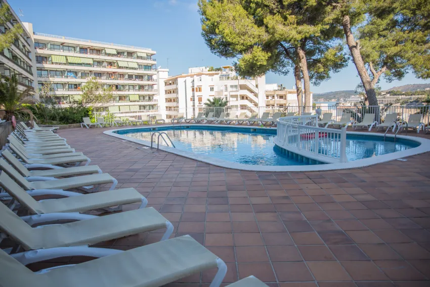 Pierre V. Mallorca Portofino 3*-17