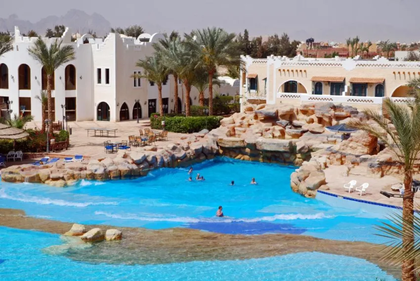CLUB FARAANA REEF  4*-26