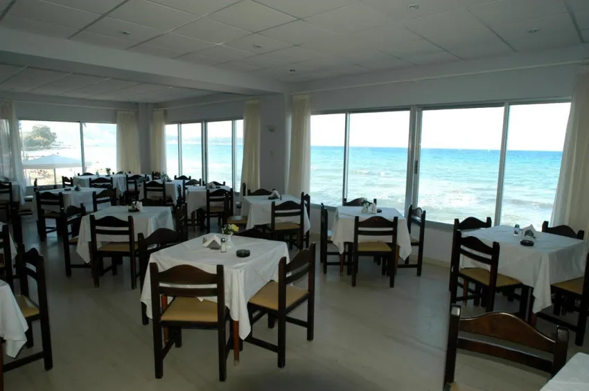 Chryssi Akti Hotel 3*-5