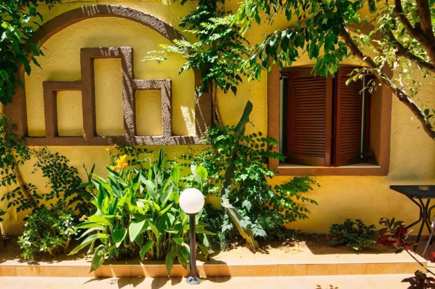 Fotoula Studios 2*-3