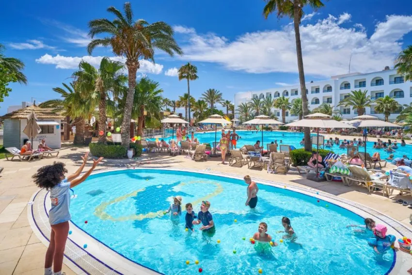 NOZHA BEACH RESORT  4*-36