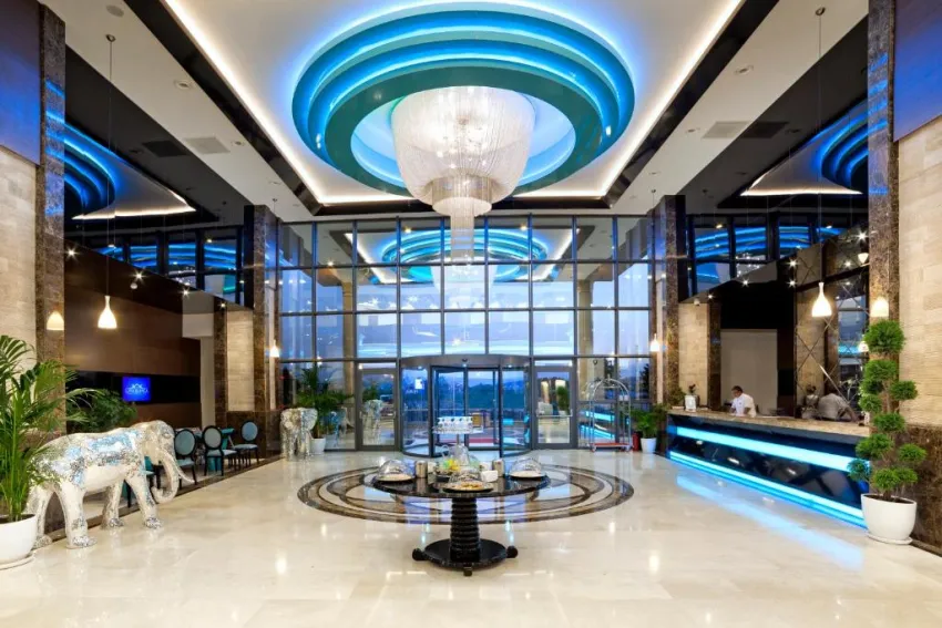 LUNA BLANCA RESORT & SPA  5*-25